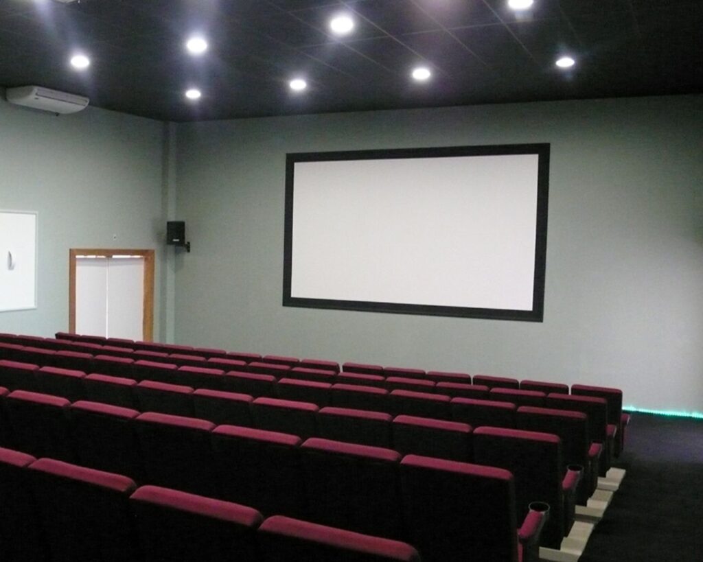 Cinema - Centro Cultural Aracy Carvalho Di Biase