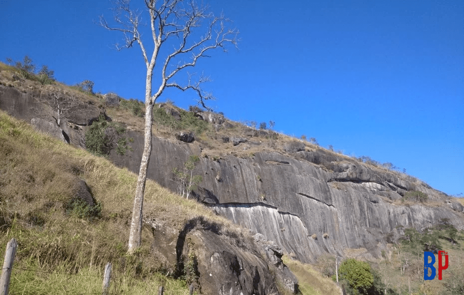 Pedra do Gavião em Ipiabas - Barra do Piraí - 05